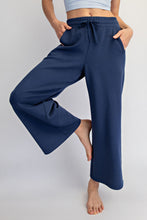 Load image into Gallery viewer, The Navy Cropped Pants