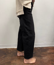 Load image into Gallery viewer, The Slouchy Crop Barrel Jeans