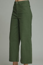 Load image into Gallery viewer, Forest Green Cropped Pants