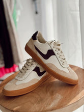 Load image into Gallery viewer, THE DESTINY SNEAKER