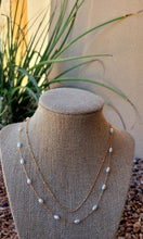 Load image into Gallery viewer, GOLD &amp; PEARL ACCENT NECKLACE
