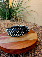 Load image into Gallery viewer, PEARLED VEGAN LEATHER HEADBAND

