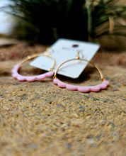 Load image into Gallery viewer, GOLD &amp; PINK HOOP EARRING
