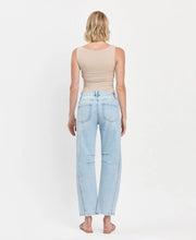 Load image into Gallery viewer, High Rise Barrel Jeans
