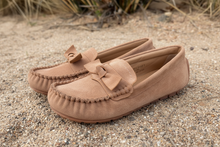 Load image into Gallery viewer, Driving Miss Daisy Slip-Ons
