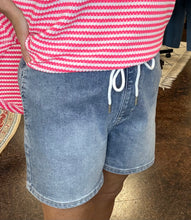 Load image into Gallery viewer, Pull On Elastic Shorts
