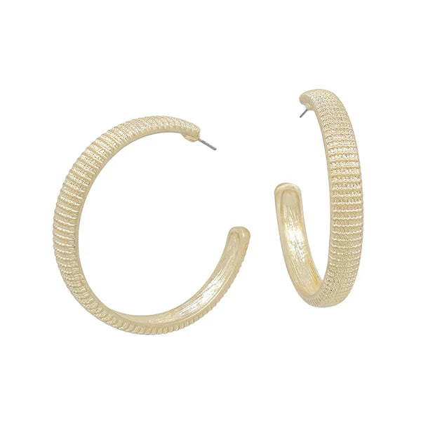 GOLD RIBBED EARRINGS