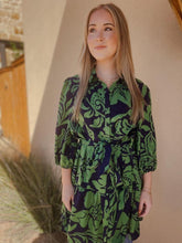 Load image into Gallery viewer, NAVY FLORAL DRESS
