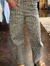 Load image into Gallery viewer, Leopard Print Utility Barrel Jeans
