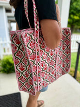 Load image into Gallery viewer, QUILTED BAGS
