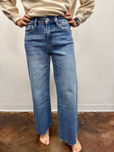 Load image into Gallery viewer, High Rise Wide Leg Jeans
