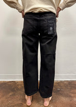 Load image into Gallery viewer, The Slouchy Crop Barrel Jeans
