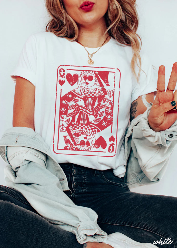 THE QUEEN TEE