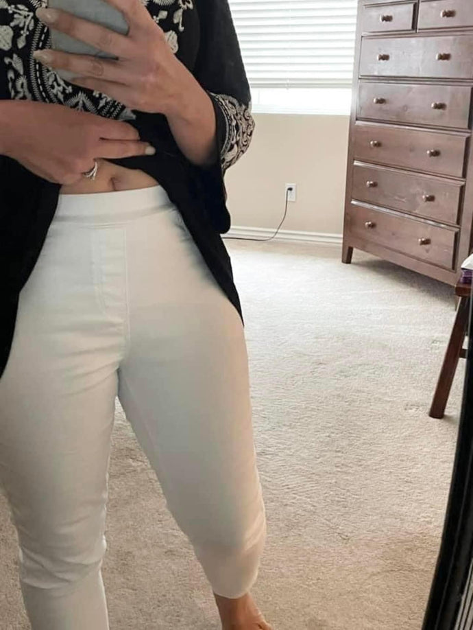 WHITE PULL-ON ANKLE PANTS