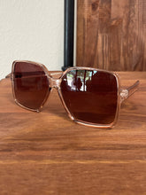 Load image into Gallery viewer, THE HANNA SUNGLASSES
